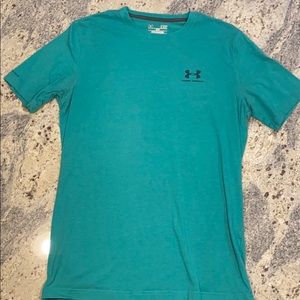 Men’s teal UNDER ARMOUR short sleeve t-shirt